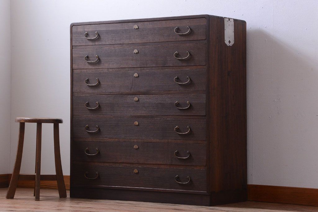 アンティーク家具　和製アンティーク　古い桐材のシックな衣装箪笥(桐箪笥、桐たんす)