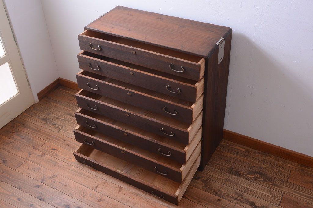 アンティーク家具　和製アンティーク　古い桐材のシックな衣装箪笥(桐箪笥、桐たんす)