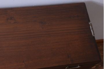 アンティーク家具　和製アンティーク　古い桐材のシックな衣装箪笥(桐箪笥、桐たんす)