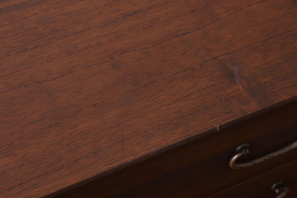 アンティーク家具　和製アンティーク　古い桐材のシックな衣装箪笥(桐箪笥、桐たんす)