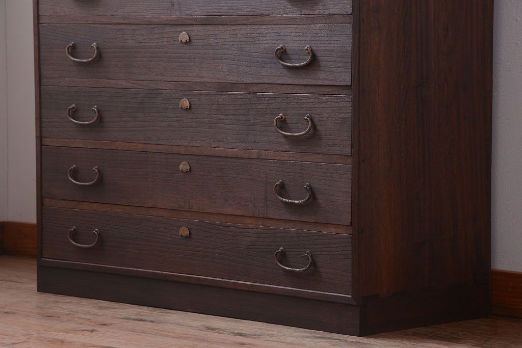 アンティーク家具　和製アンティーク　古い桐材のシックな衣装箪笥(桐箪笥、桐たんす)