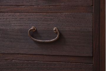 アンティーク家具　和製アンティーク　古い桐材のシックな衣装箪笥(桐箪笥、桐たんす)