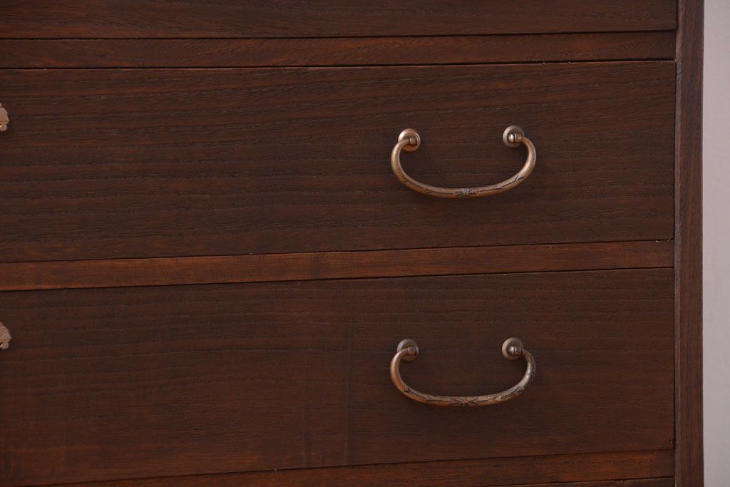 アンティーク家具　和製アンティーク　古い桐材のシックな衣装箪笥(桐箪笥、桐たんす)