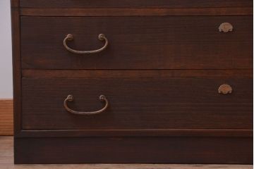 アンティーク家具　和製アンティーク　古い桐材のシックな衣装箪笥(桐箪笥、桐たんす)
