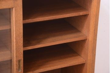 アンティーク家具　和製アンティーク　古い木のシンプルな引き出し付きガラス戸棚(収納棚)