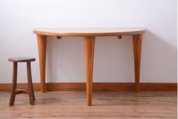 中古　キツツキマーク　飛騨産業　森のことば　半円形テーブル(座卓)(定価約16万)