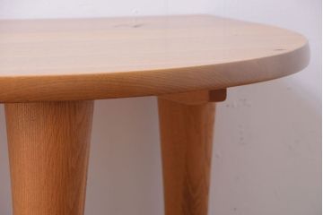 中古　キツツキマーク　飛騨産業　森のことば　半円形テーブル(座卓)(定価約16万)