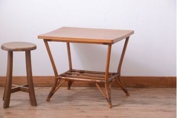 アンティーク家具　和製アンティーク　ラタン使用!ナラ材天板の古いサイドテーブル