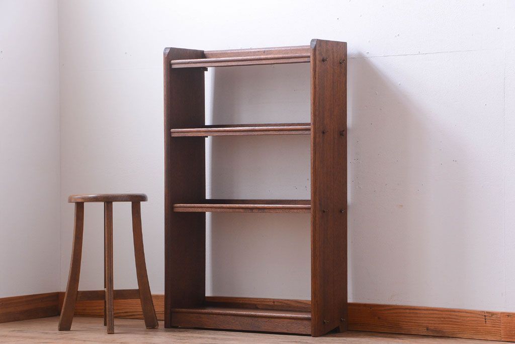 アンティーク家具　和製アンティーク　古い木のシックでシンプルなブックシェルフ(本棚)