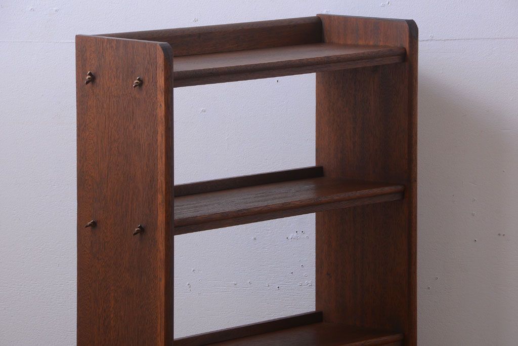 アンティーク家具　和製アンティーク　古い木のシックでシンプルなブックシェルフ(本棚)