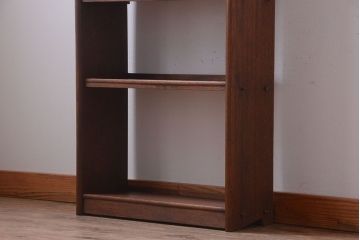 アンティーク家具　和製アンティーク　古い木のシックでシンプルなブックシェルフ(本棚)