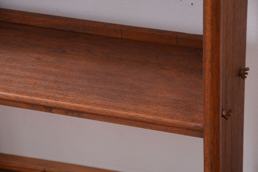 アンティーク家具　和製アンティーク　古い木のシックでシンプルなブックシェルフ(本棚)