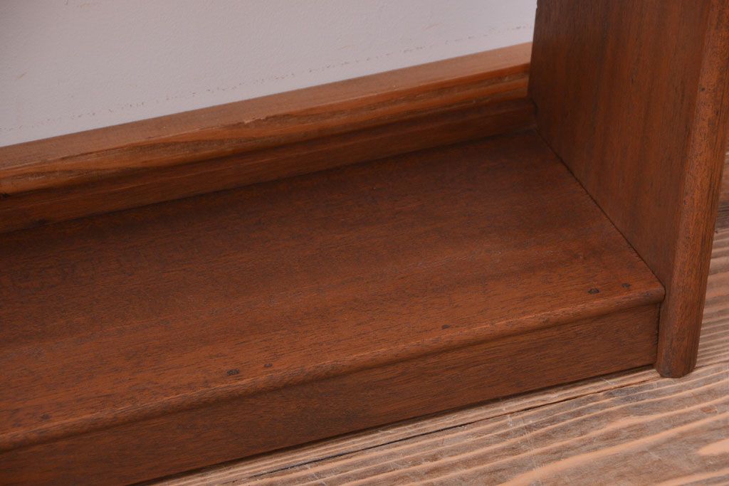 アンティーク家具　和製アンティーク　古い木のシックでシンプルなブックシェルフ(本棚)