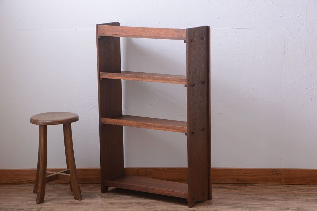 アンティーク家具　和製アンティーク　古い木のシックでシンプルなブックシェルフ(本棚)