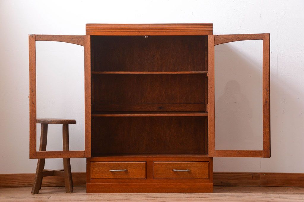 アンティーク家具　和製アンティーク　古い木の小ぶりな引き出し付き本箱