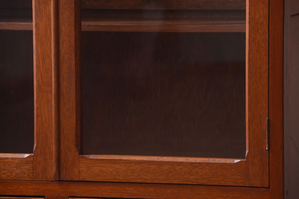 アンティーク家具　和製アンティーク　古い木の小ぶりな引き出し付き本箱