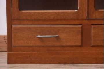 アンティーク家具　和製アンティーク　古い木の小ぶりな引き出し付き本箱