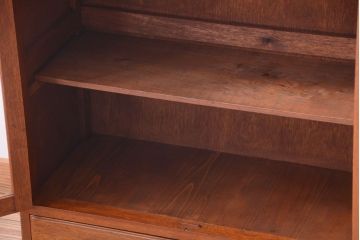 アンティーク家具　和製アンティーク　古い木の小ぶりな引き出し付き本箱