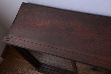 アンティーク家具　和製アンティーク　4枚引き戸付き!古い木製の横型戸棚