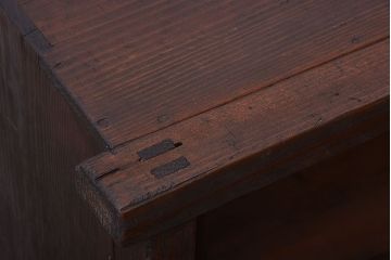アンティーク家具　和製アンティーク　4枚引き戸付き!古い木製の横型戸棚