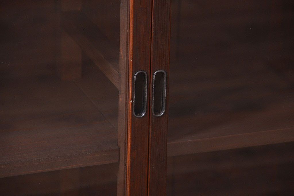 アンティーク家具　和製アンティーク　4枚引き戸付き!古い木製の横型戸棚