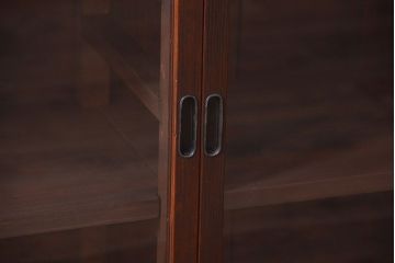 アンティーク家具　和製アンティーク　4枚引き戸付き!古い木製の横型戸棚