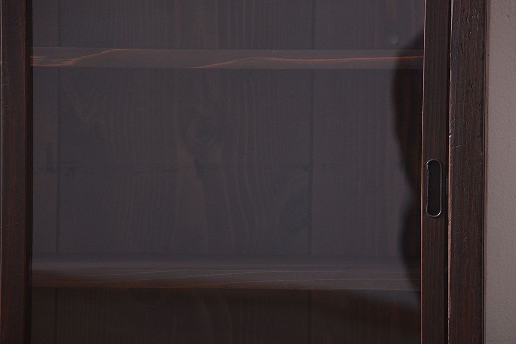 アンティーク家具　和製アンティーク　4枚引き戸付き!古い木製の横型戸棚