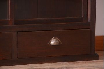 アンティーク家具　和製アンティーク　4枚引き戸付き!古い木製の横型戸棚