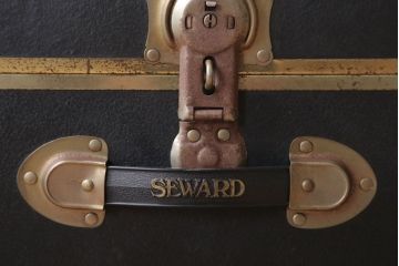 アンティーク雑貨　USビンテージ　Seward Trunk Co.(シーワード)　古いトランク