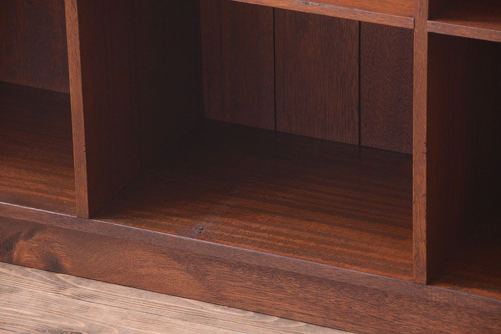 アンティーク家具　和製アンティーク　特大サイズ!古い木の重厚なアンティークマス目棚(3)