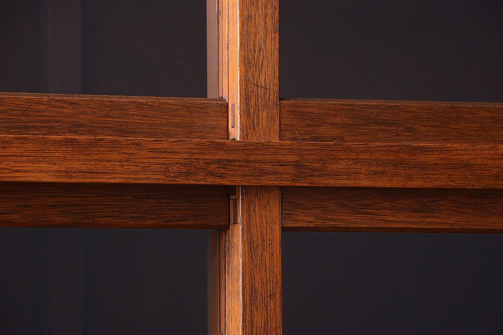 アンティーク家具　和製アンティーク　古い木製の縦型重ね収納棚