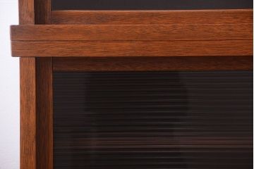 アンティーク家具　和製アンティーク　古い木製の縦型重ね収納棚