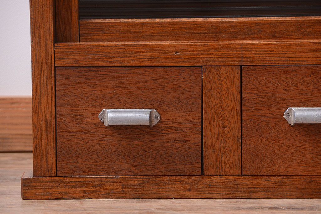 アンティーク家具　和製アンティーク　古い木製の縦型重ね収納棚