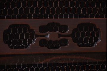 アンティーク家具　古民具・骨董　重厚な鉄脚がモダンな小さなアンティーク水屋箪笥