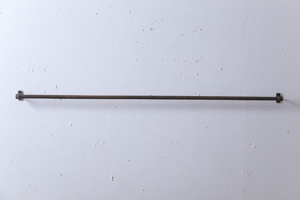アンティーク雑貨　ビンテージ　シンプルでレトロな古いカーテンレール