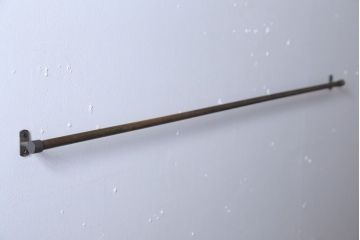 アンティーク雑貨　ビンテージ　シンプルでレトロな古いカーテンレール