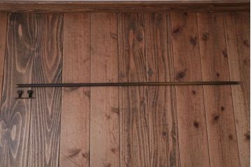 アンティーク雑貨　ビンテージ　シンプルでレトロな古いカーテンレール