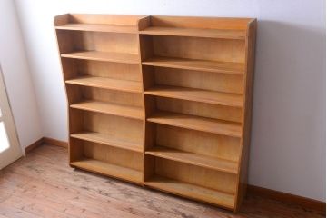 レトロ家具　昭和レトロ　大きなサイズ!厚手のナラ製アンティーク本棚