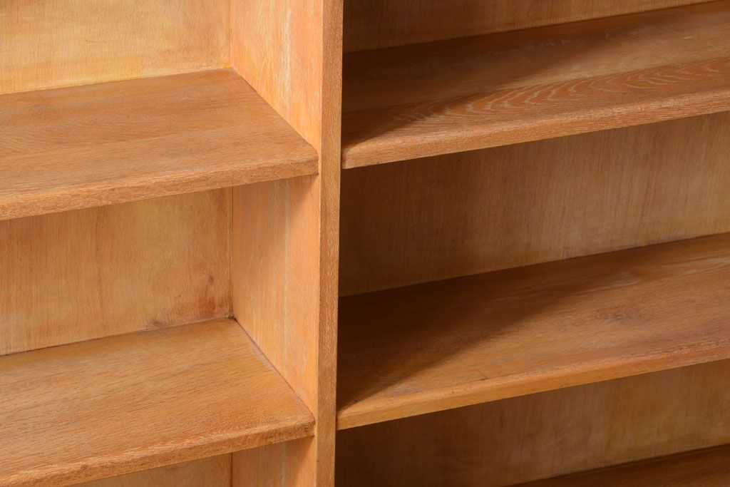 レトロ家具　昭和レトロ　大きなサイズ!厚手のナラ製アンティーク本棚