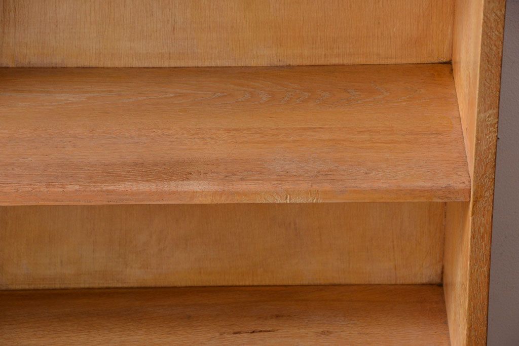 レトロ家具　昭和レトロ　大きなサイズ!厚手のナラ製アンティーク本棚