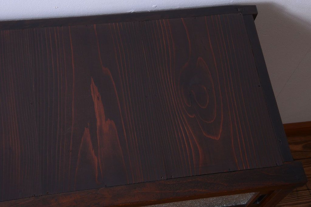 アンティーク家具　和製アンティーク　引き出し5杯付き!古い木のデザインガラス戸収納棚