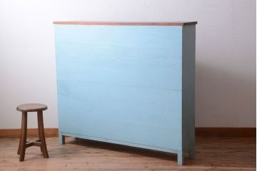 レトロ家具　アンティークペイント　シンプルでレトロな脚付きマス目棚(収納棚、飾り棚)