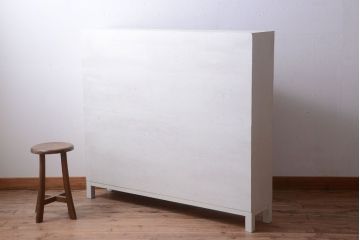 レトロ家具　アンティーク　ネームプレート付き!レトロでかわいい脚付きマス目ロッカー