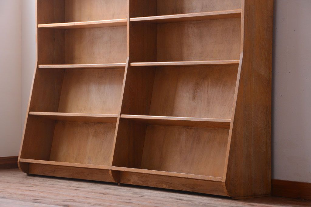 レトロ家具　昭和レトロ　大きなサイズ!厚手のナラ製アンティーク本棚(2)