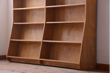レトロ家具　昭和レトロ　大きなサイズ!厚手のナラ製アンティーク本棚(2)