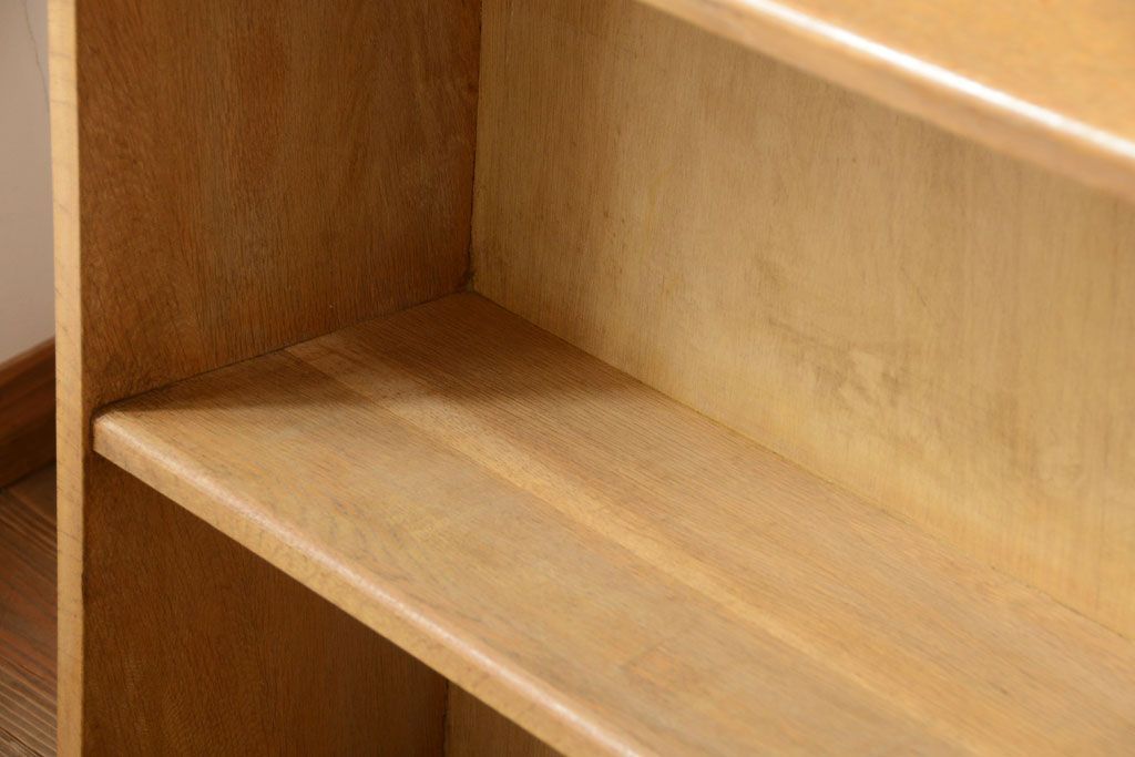 レトロ家具　昭和レトロ　大きなサイズ!厚手のナラ製アンティーク本棚(2)