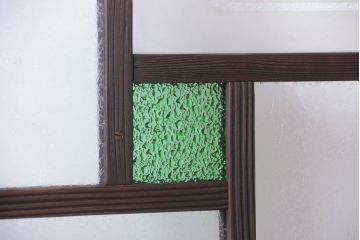 大正ロマン　当時物色ガラス入り!幾何学模様のアンティーク引き戸