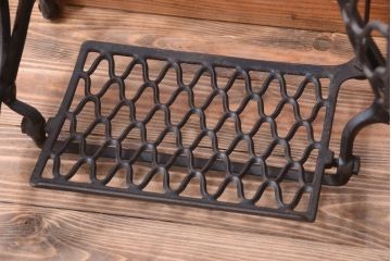 アンティーク家具　アンティーク　おしゃれなシンガーミシンの鉄脚