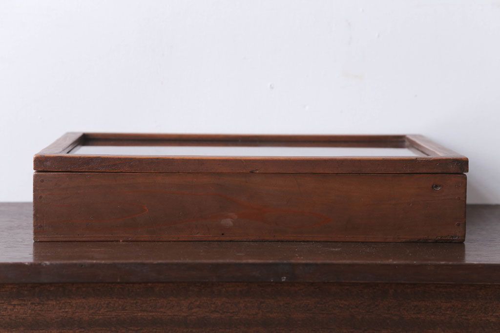 アンティーク雑貨　アンティーク　古い木の小さなコレクションボックス(1)