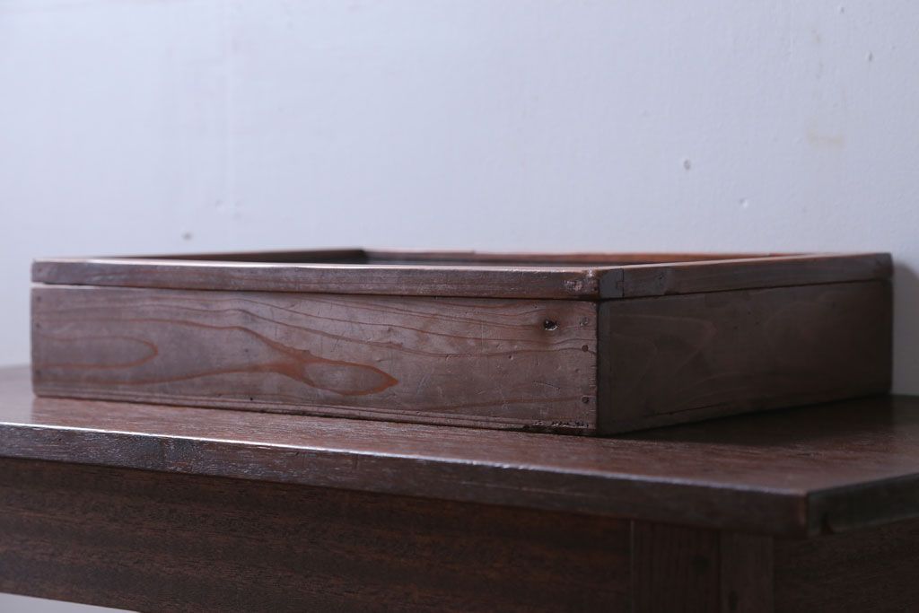 アンティーク雑貨　アンティーク　古い木の小さなコレクションボックス(1)